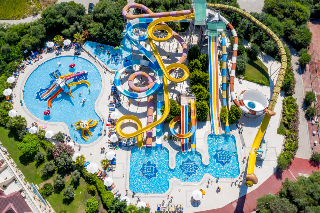 Azura Deluxe Resort & Aqua Sorgun (Photo 1)