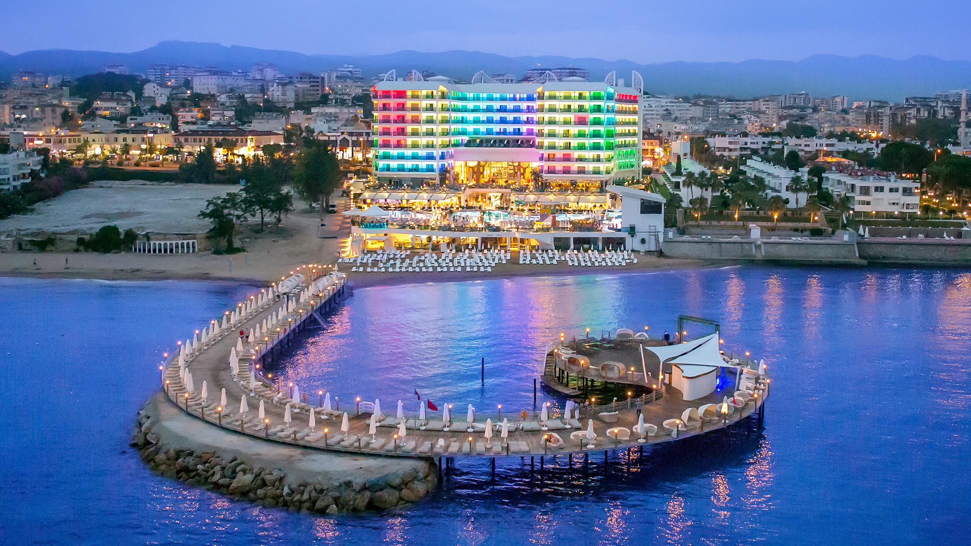 Azura Deluxe Resort & Spa / Türkei - Alanya, Avsallar
