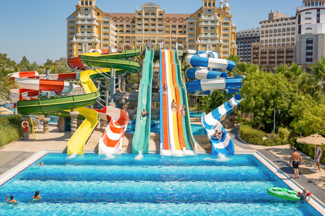 Royal Holiday Palace (Photo 4)