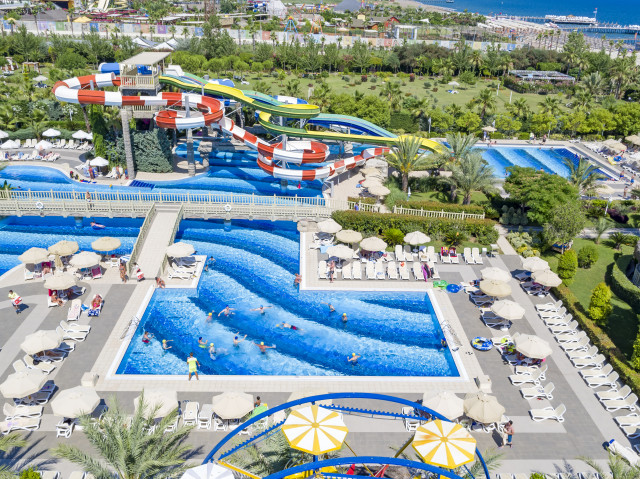 Royal Holiday Palace (Photo 5)