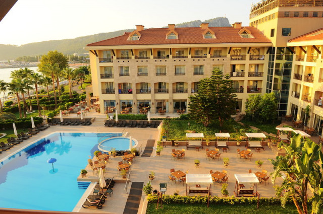 Fame Residence Kemer & Spa / Türkei-Kemer / pool