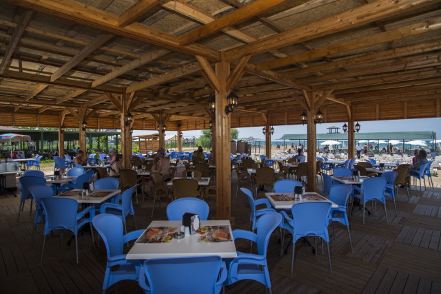 Palm World Resort & Spa Side - restaurant (Photo 3)