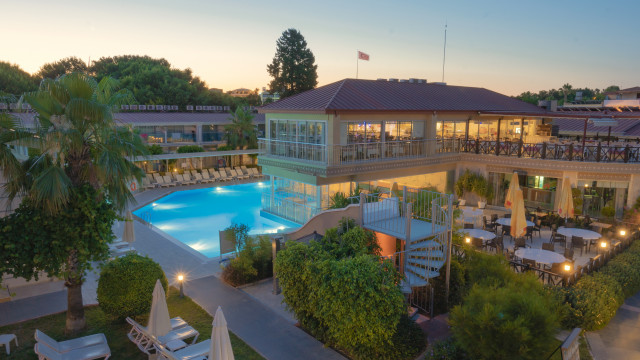 Sun Club Side - aussenansicht nacht (Photo 1)