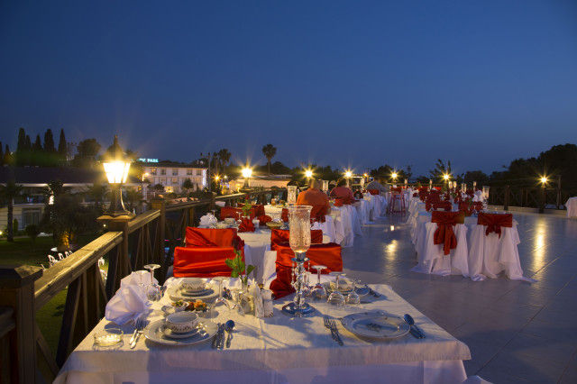 Sun Club Side - restaurant draussen (Photo 6)