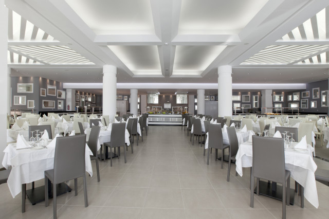 Princess Andriana Resort & Spa - restaurant (Photo 3)