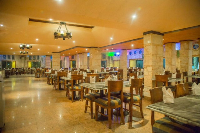 Happy Life Village - restaurant (Photo 2)