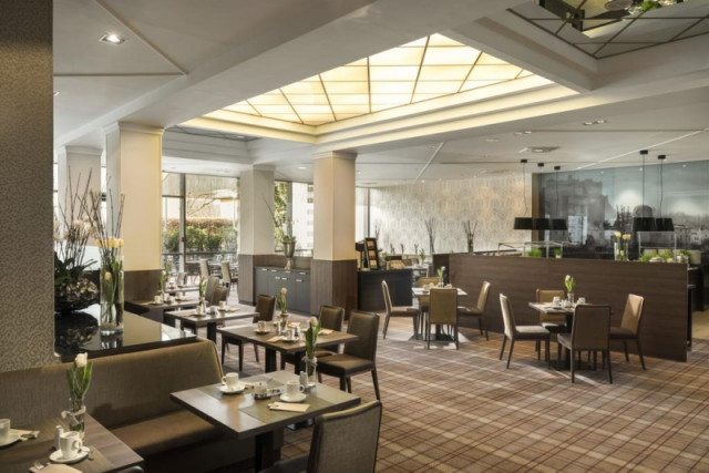 Wyndham Grand Salzburg Conference Center - restaurant (Photo 1)