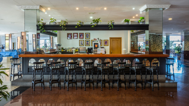 BLUESEA Costa Jardin & Spa - bar (Photo 1)